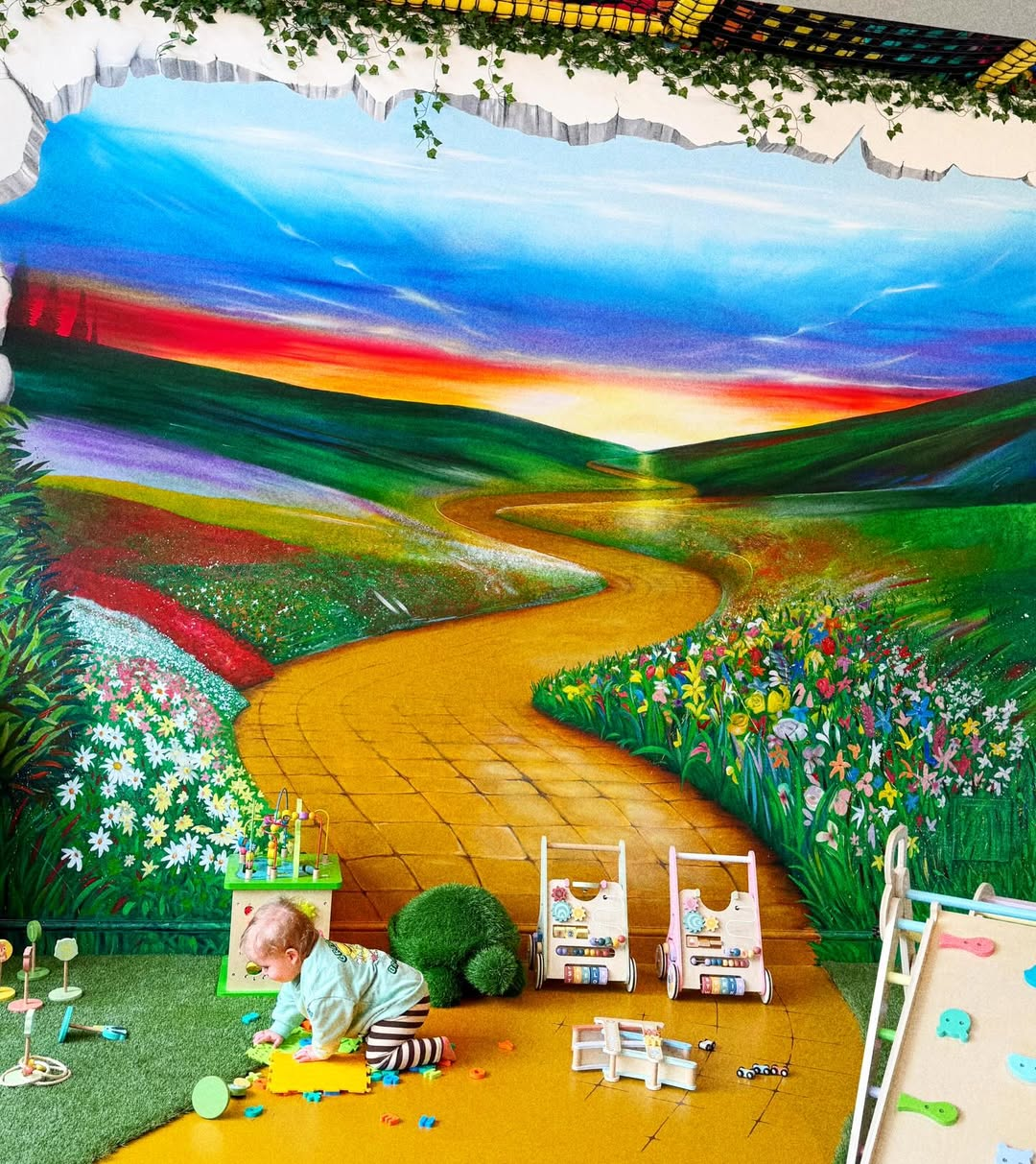 Bright, colourful indoor play area at Gigglez Play Café